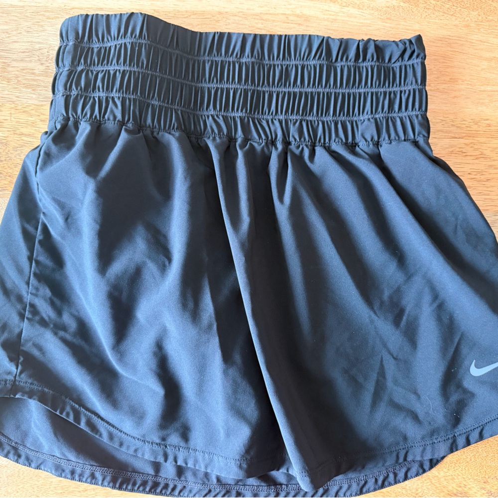 Nike Dark Gray Sports Shorts Small
